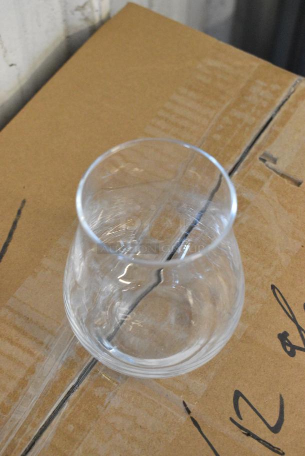 2 Boxes of 12 BRAND NEW SCRATCH AND DENT! 5534512 Acopa Select 13 oz. Stemless Belgian Beer / Tulip Glass. 2 Times Your Bid! - Image 3 of 4