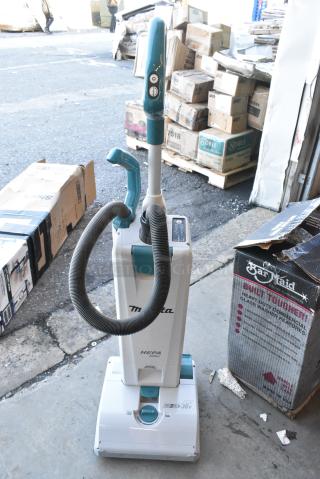 BRAND NEW SCRATCH AND DENT! Makita XCV19PG 18V X2 LXT Lithium Ion 36V Cordless 12" Upright Vacuum Kit with HEPA Filtration 6.0 Ah. Tested and Working!