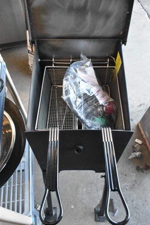 BRAND NEW SCRATCH AND DENT! Backyard Pro BP4GEFS 4 Gallon Steel Liquid Propane Stationary Outdoor Deep Fryer - 90,000 BTU - Image 3 of 5