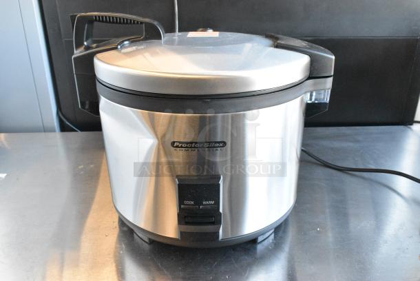BRAND NEW SCRATCH AND DENT! Proctor Silex 37560R 60 Cup (30 Cup Raw) Electric Rice Cooker / Warmer. 120 Volts, 1 Phase. Tested and Working! - Image 1 of 7