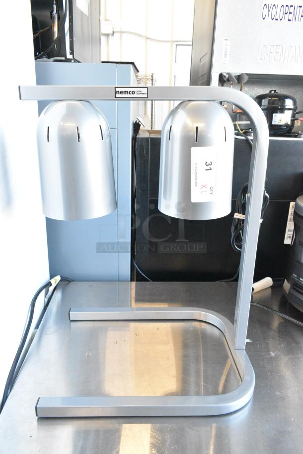 2 BRAND NEW SCRATCH AND DENT! Nemco 6000A-2 Two Bulb Freestanding Heat Lamp . 120 Volts, 1 Phase. 2 Times Your Bid! Tested and Working! - Image 2 of 5