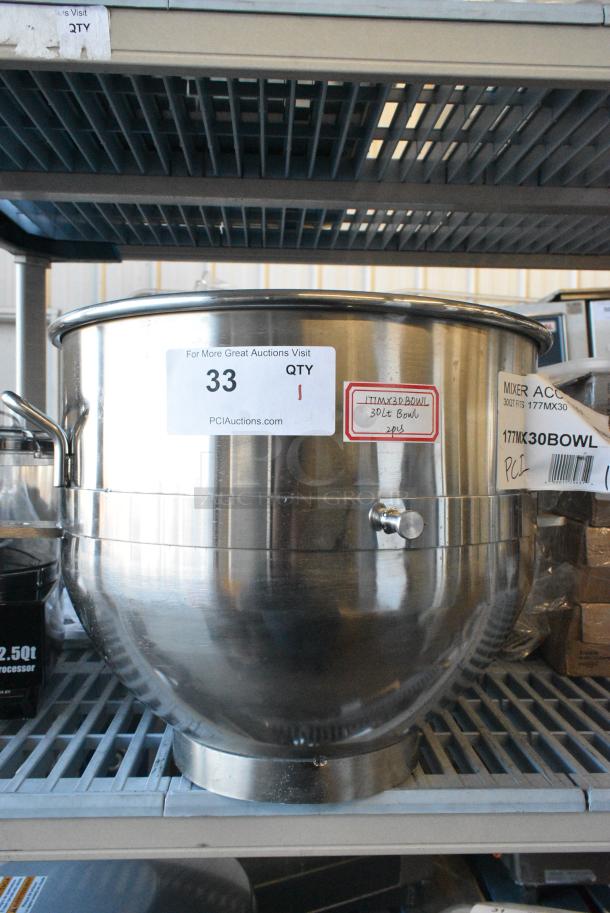 BRAND NEW SCRATCH AND DENT! Avantco 177MX30BOWL 30 Qt. 304 Stainless Steel Mixing Bowl - Image 1 of 4