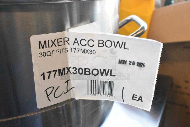 BRAND NEW SCRATCH AND DENT! Avantco 177MX30BOWL 30 Qt. 304 Stainless Steel Mixing Bowl - Image 4 of 4