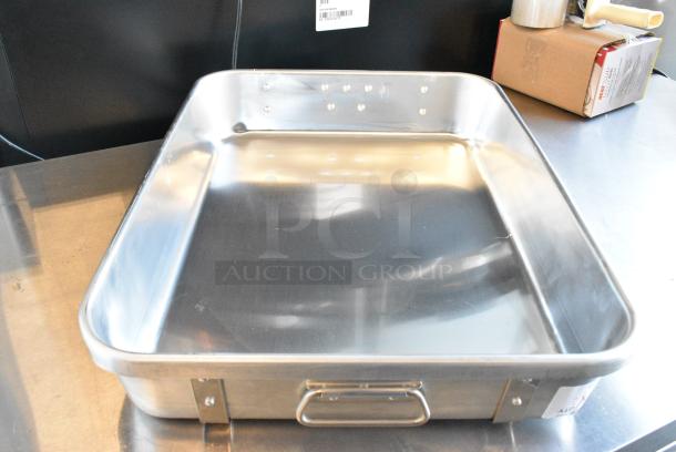 2 BRAND NEW SCRATCH AND DENT! 471ALRP2418 Choice 28 Qt. Aluminum Double Roaster Pan - 24" x 18" x 8 1/2". 2 Times Your Bid! - Image 3 of 4