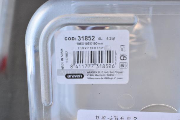 6 BRAND NEW SCRATCH AND DENT! 31852 Araven 4.2 Qt. Clear Square Polycarbonate Food Storage Container with Airtight Lid. 6 Times Your Bid! - Image 4 of 4