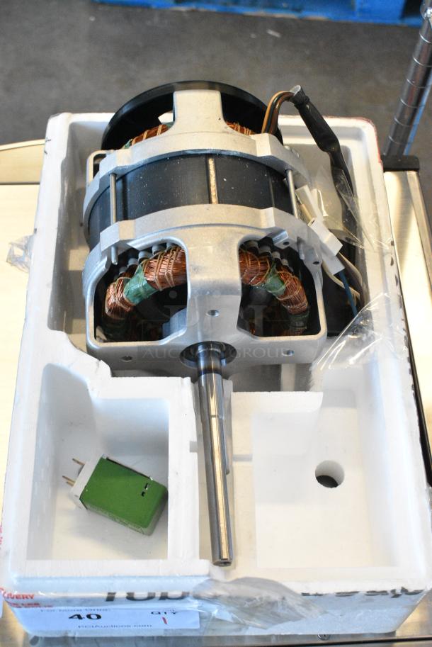 BRAND NEW SCRATCH AND DENT! Robot Coupe 303160S Nidec Motor. 120/240 Volts, 1 Phase. - Image 1 of 7