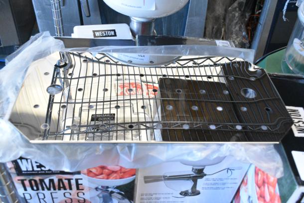 6 BRAND NEW SCRATCH AND DENT! 407011FB Choice Full Size Stainless Steel Steam Table/Hotel Pan False Bottom. 6 Times Your Bid! - Image 1 of 5
