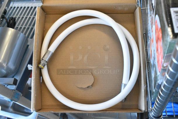 BRAND NEW SCRATCH AND DENT! 190OFH1260 5' x 1/2" ID Oil Filtration Hose - Image 1 of 4