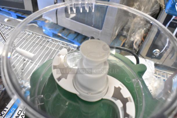 BRAND NEW SCRATCH AND DENT! AvaMix 928BASEFP1 Metal Commercial Food Processor. 120 Volts, 1 Phase. Tested and Working! - Image 3 of 4