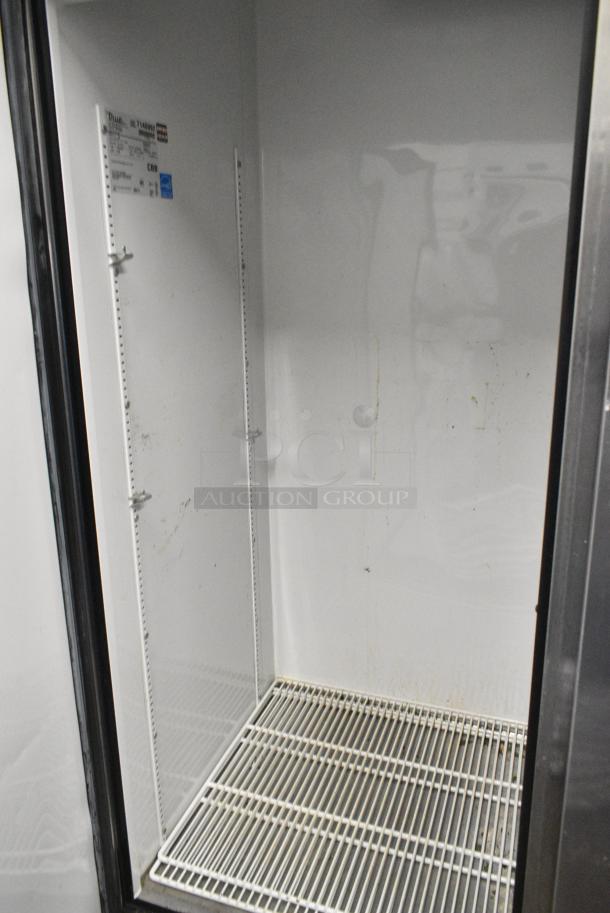 True T-49 Stainless Steel Commercial 2 Door Reach In Cooler w/ Poly Coated Racks on Commercial Casters. 115 Volts, 1 Phase. Tested and Working! - Image 4 of 6