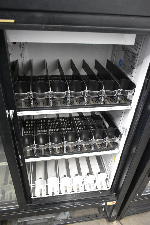 True GDM-41SL-54-LD Metal Commercial 2 Door Reach In Cooler Merchandiser w/ Poly Coated Racks. 115 Volts, 1 Phase. Tested and Working! - Image 4 of 6