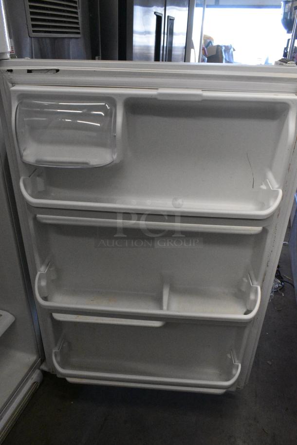 Frigidaire FFTR1814QW9B Cooler w/ Freezer. 115 Volts, 1 Phase. Tested and Working! - Image 6 of 7