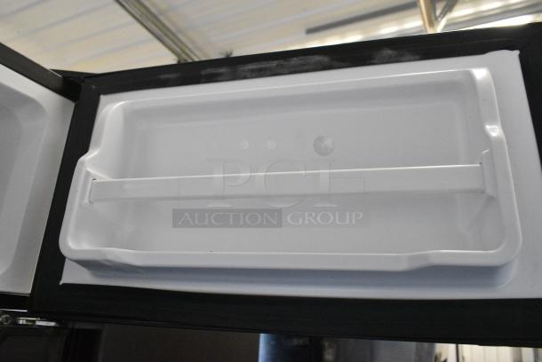 Haier HC32TW10SB Mini Cooler w/ Freezer. 115 Volts, 1 Phase. Cannot Test Due To Damaged Plug - Image 4 of 7
