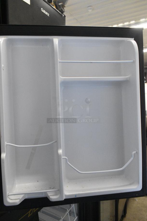 Haier HC32TW10SB Mini Cooler w/ Freezer. 115 Volts, 1 Phase. Cannot Test Due To Damaged Plug - Image 6 of 7