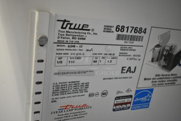 True GDM-12 Metal Commercial Single Door Reach In Cooler Merchandiser. 115 Volts, 1 Phase. Tested and Working! - Image 4 of 4