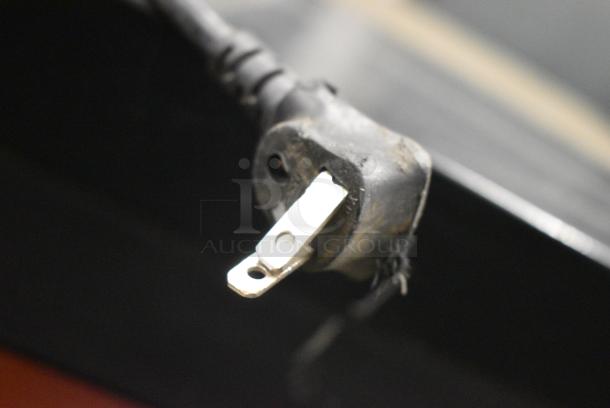 Hisense RR27D6ABE Mini Cooler. 115 Volts, 1 Phase. Tested and Powers On But Does Not Get Cold - Image 2 of 7
