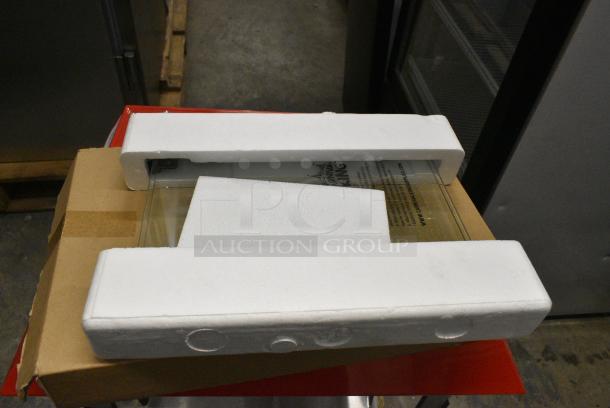 BRAND NEW SCRATCH AND DENT! Carnival King 382PM850 Metal 8 oz. Commercial Popcorn Machine / Popper. 120 Volts, 1 Phase. Tested and Working! - Image 7 of 8