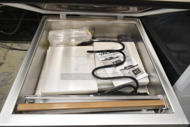 BRAND NEW SCRATCH AND DENT! VacPak-It 186VMC16 Chamber Vacuum Packaging Machine with 16" Seal Bar and Oil Pump. 110-120 Volts, 1 Phase. Tested and Working! - Image 4 of 5
