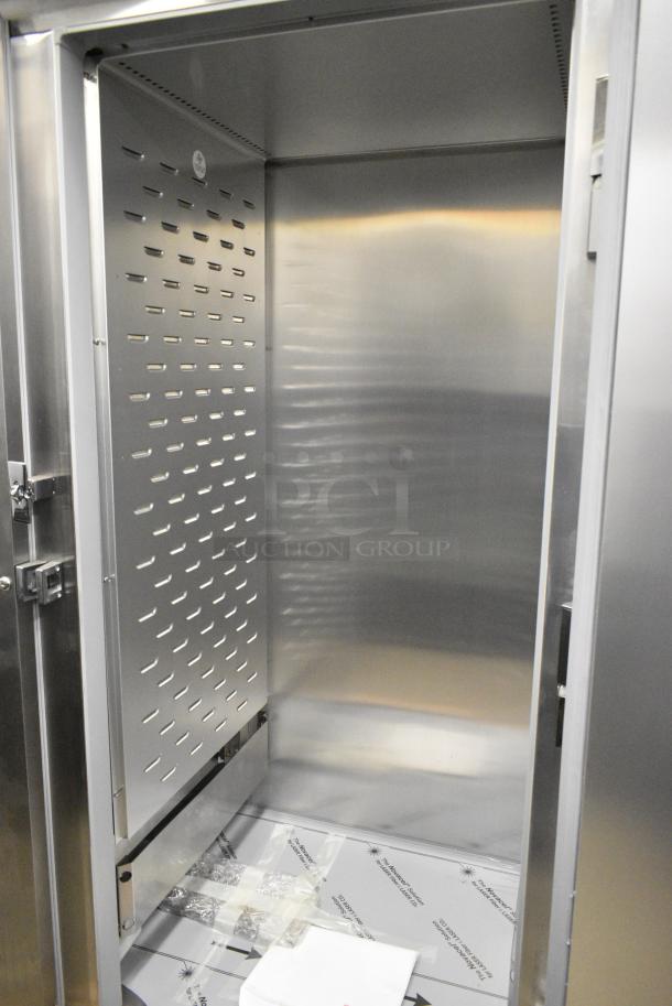 BRAND NEW SCRATCH AND DENT! Continental Stainless Steel Commercial 2 Door Roll In Rack Cooler. Tested and Working! - Image 4 of 6