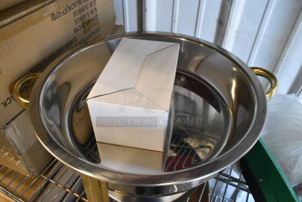 BRAND NEW SCRATCH AND DENT! Stainless Steel Chafer - Image 3 of 4