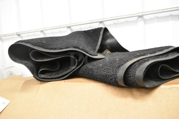 4'x6' Black Floor Mat. - Image 2 of 4