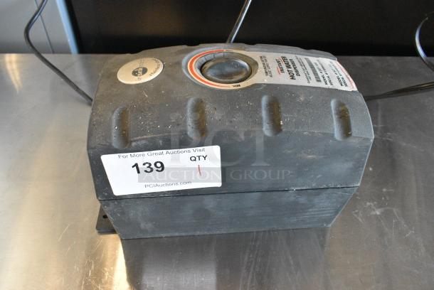 Insinkerator Instant Hot Water Dispenser. - Image 2 of 6