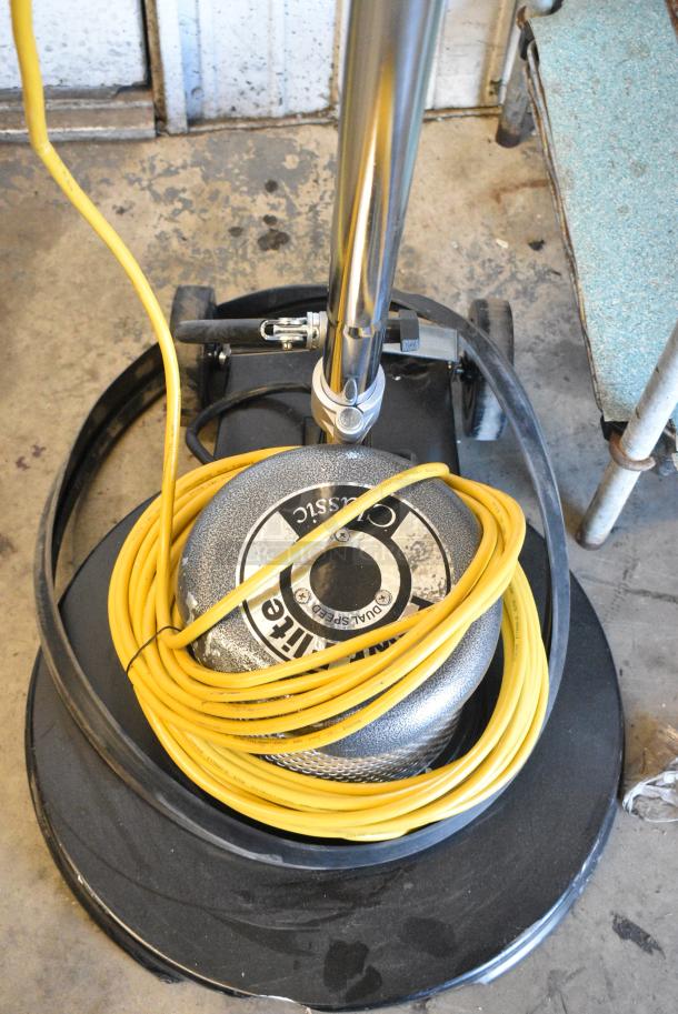 Powr-Flite C202 Floor Cleaner. 115 Volts, 1 Phase. Tested and Working! - Image 3 of 6