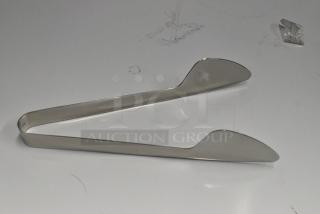 BRAND NEW SCRATCH AND DENT! Metal Tongs