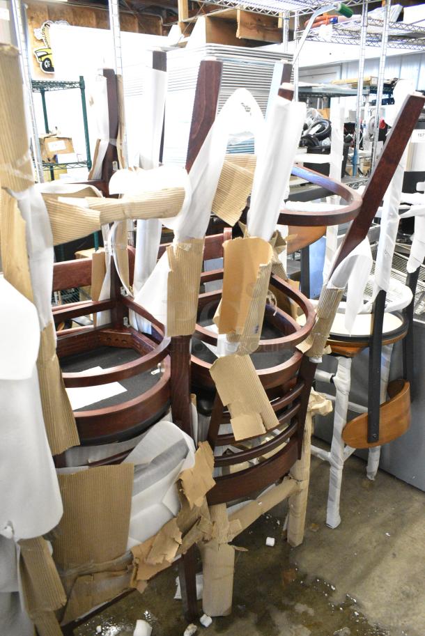 4 BRAND NEW SCRATCH AND DENT! Lancaster Table & Seating 164BLADMAHFR Wooden Bar Height Chair. 4 Times Your Bid! - Image 2 of 4