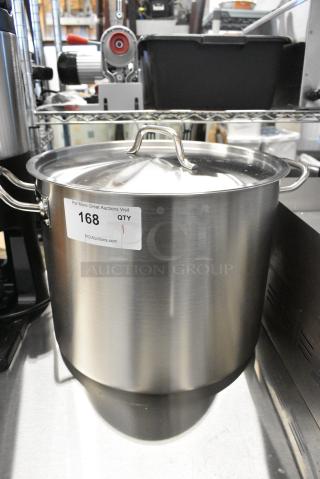 BRAND NEW SCRATCH AND DENT! Vigor 473SSPOT32 SS1 Series 32 Qt. Heavy-Duty Stainless Steel Aluminum-Clad Stock Pot with Cover