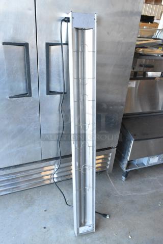 BRAND NEW SCRATCH AND DENT! Hatco GRAH-60 60" Glo-Ray High Wattage Infrared Food Warmer with Toggle Controls, 6" Chains, and S-Hooks. 120 Volts, 1 Phase.