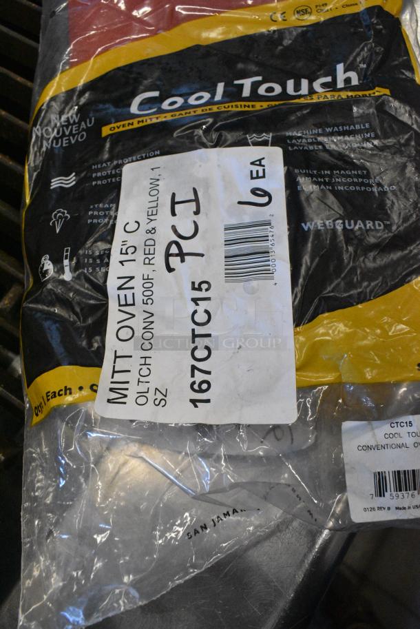 5 BRAND NEW SCRATCH AND DENT! Items Including 800FG15 Oven Mitts, San Jamar CTC15 Cool Touch 15" Oven Mitt with Kevlar® WebGuard. 5 Times Your Bid! - Image 6 of 6