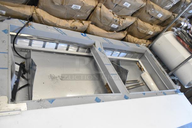 BRAND NEW SCRATCH AND DENT! Beverage Air SPE60HC-24M 60" 2 Door Mega Top Refrigerated Sandwich Prep Table. 115 Volts, 1 Phase. Tested and Working! - Image 3 of 13