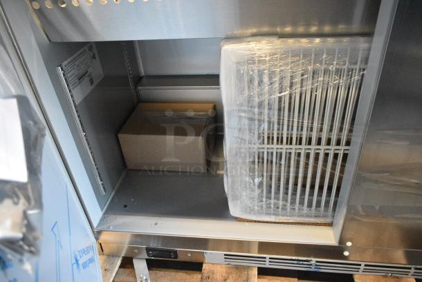 BRAND NEW SCRATCH AND DENT! Beverage Air SPE60HC-24M 60" 2 Door Mega Top Refrigerated Sandwich Prep Table. 115 Volts, 1 Phase. Tested and Working! - Image 6 of 13