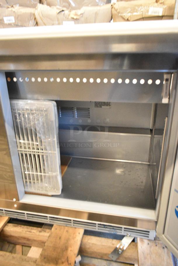 BRAND NEW SCRATCH AND DENT! Beverage Air SPE60HC-24M 60" 2 Door Mega Top Refrigerated Sandwich Prep Table. 115 Volts, 1 Phase. Tested and Working! - Image 7 of 13