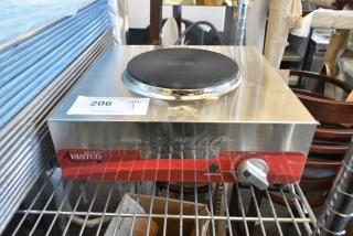 BRAND NEW SCRATCH AND DENT! Avantco 177EB200A Single Burner Solid Top Stainless Steel Portable Electric Hot Plate. 120 Volts, 1 Phase.