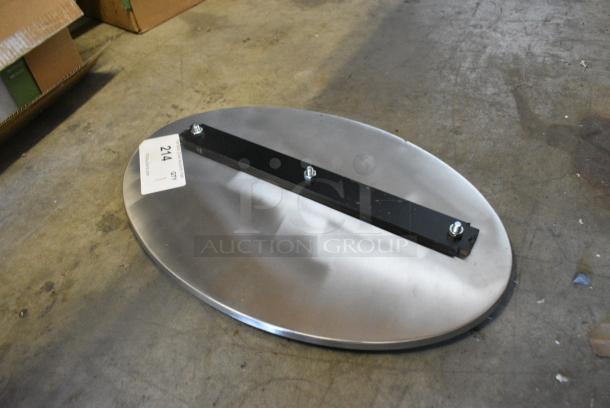 BRAND NEW SCRATCH AND DENT! Oval Metal Piece - Image 3 of 4
