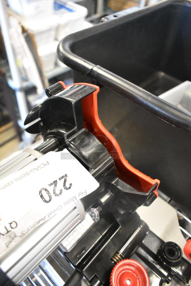 Oregon 410-120 Bench Chain Grinder - Image 4 of 7