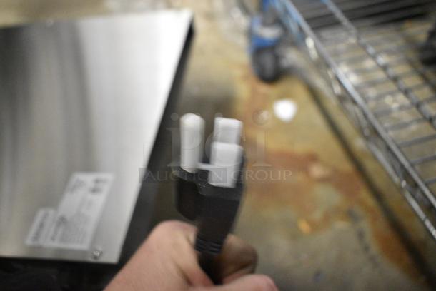 BRAND NEW SCRATCH AND DENT! AvaMix 928ADM3 Freestanding Triple Spindle Drink Mixer / Milkshake Machine. 110-120 Volts, 1 Phase. Tested and Working! - Image 7 of 7