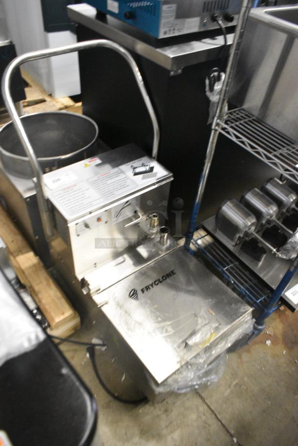 BRAND NEW SCRATCH AND DENT! 2024 Fryclone 259OFM85 85 lb. Low-Profile Portable Fryer Oil Filter Machine with 2-Way Pump. 120 Volts, 1 Phase. - Image 2 of 6