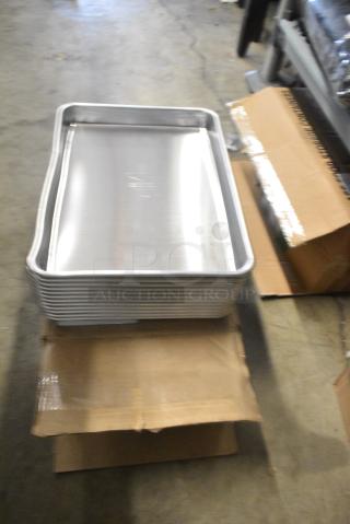 Box of 12 BRAND NEW SCRATCH AND DENT! 9365220 Vollrath 5220 Wear-Ever Quarter Size 16 Gauge 9 1/2" x 13" Curled Rim, No Wire Aluminum Bun / Sheet Pan