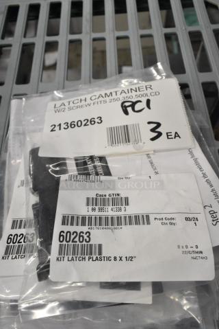6 BRAND NEW SCRATCH AND DENT! Items Including 21360263 Cambro 60263 Replacement Plastic Latch Kit for Camtainers. 6 Times Your Bid!