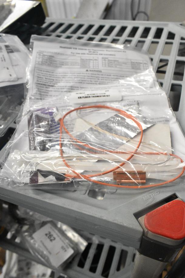 6 BRAND NEW SCRATCH AND DENT! Items Including 21360263 Cambro 60263 Replacement Plastic Latch Kit for Camtainers. 6 Times Your Bid! - Image 5 of 5