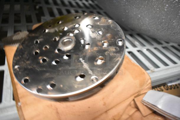 BRAND NEW SCRATCH AND DENT! Robot Coupe Stainless Steel Grating Blade - Image 2 of 2
