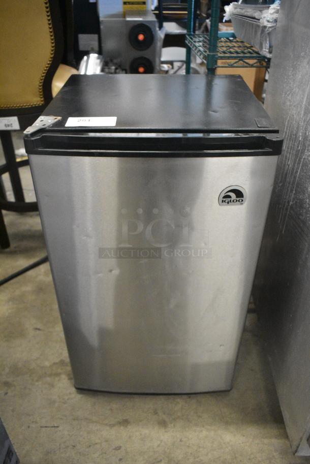 Igloo FR465I-B Mini Cooler. 115 Volts, 1 Phase. Tested and Working! - Image 1 of 5