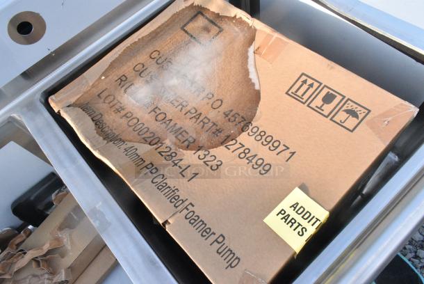 BRAND NEW SCRATCH AND DENT! Regency 600S2242418R Stainless Steel 2 Bay Sink w/ Right Side Drain Board. - Image 4 of 6
