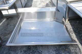 BRAND NEW SCRATCH AND DENT! Regency 600CDT36L 16 Gauge 3' Clean Dish Table - Left Drainboard