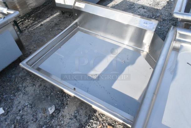 BRAND NEW SCRATCH AND DENT! Regency 600CDT36L 16 Gauge 3' Clean Dish Table - Left Drainboard - Image 3 of 4