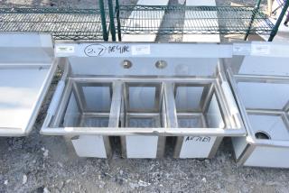 BRAND NEW SCRATCH AND DENT! Regency 600S314014s 39" 16-Gauge Stainless Steel Three Compartment Commercial Sink with Galvanized Steel Legs and without Drainboards - 10" x 14" x 12" Bowls. No Legs.