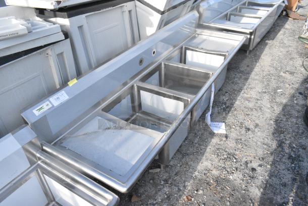 BRAND NEW SCRATCH AND DENT! Regency 600S31620218 88" 16 Gauge Stainless Steel Three Compartment Commercial Sink with Galvanized Steel Legs and 2 Drainboards - 16" x 20" x 12" Bowls. No Legs. - Image 2 of 4